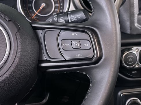 Used 2019 Jeep Wrangler Unlimited Sport S AWD/4WD image 25
