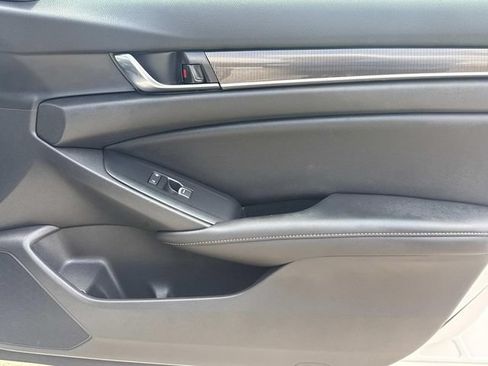 Used 2022 Honda Accord Sport image 18