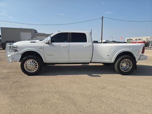 Used 2026 RAM 3500 Longhorn AWD/4WD image 6