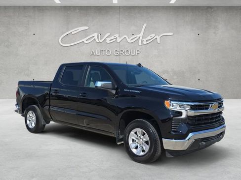Used 2025 Chevrolet Silverado 1500 LT image 2
