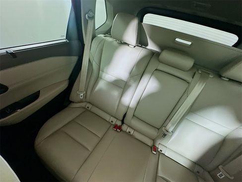 Used 2023 Nissan Rogue SL w/ SL Premium Package image 12