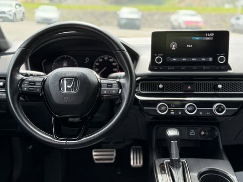 Used 2024 Honda Civic Sport image 12