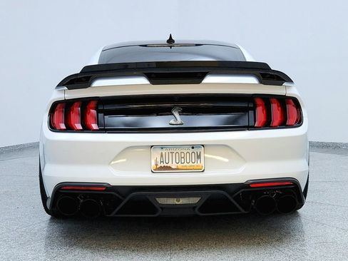 Used 2020 Ford Mustang Shelby GT500 w/ Technology Package RWD image 4
