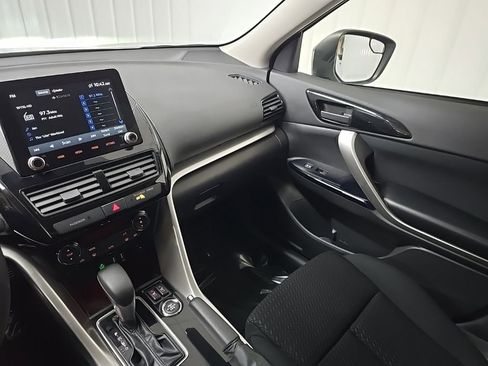 Used 2024 Mitsubishi Eclipse Cross LE image 25