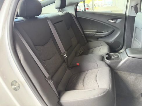 Used 2017 Chevrolet Volt LT FWD image 17