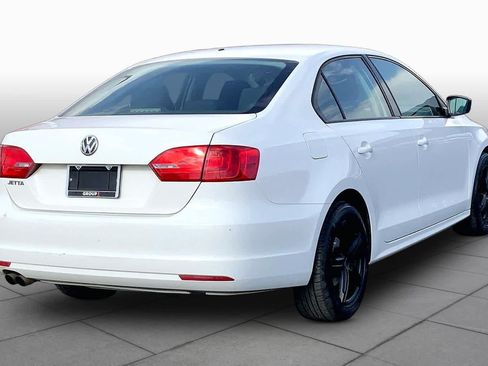 Used 2011 Volkswagen Jetta Sedan FWD image 12