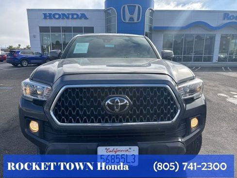 Used 2018 Toyota Tacoma TRD Off-Road image 5
