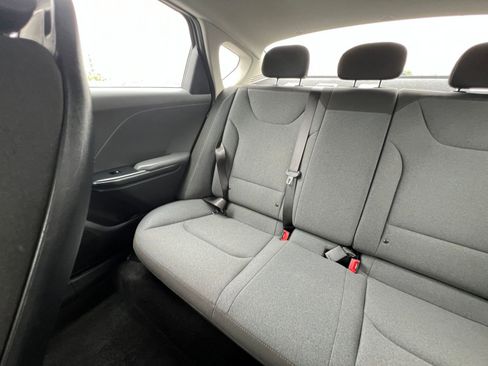 Used 2025 Kia K4 FWD image 44