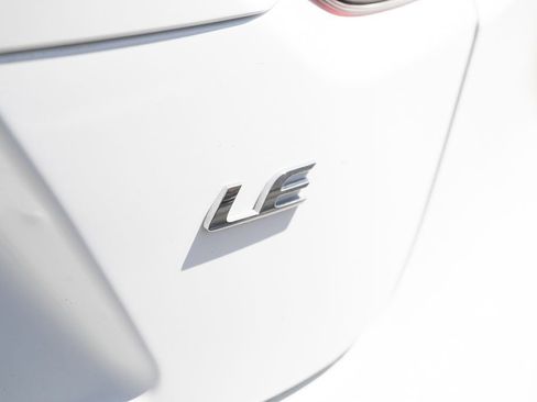 Used 2024 Toyota Corolla LE FWD image 11