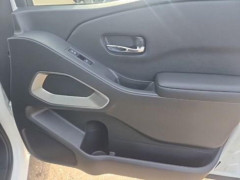 New 2026 Nissan Frontier SV image 28