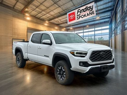 Used 2023 Toyota Tacoma TRD Off-Road w/ Black Out Package (TMS) AWD/4WD image 3