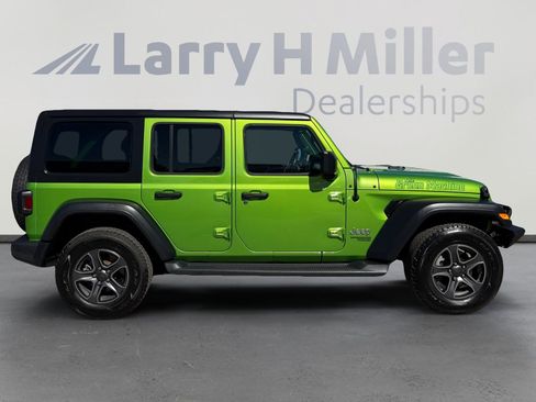 Used 2018 Jeep Wrangler Unlimited Sport S AWD/4WD image 6