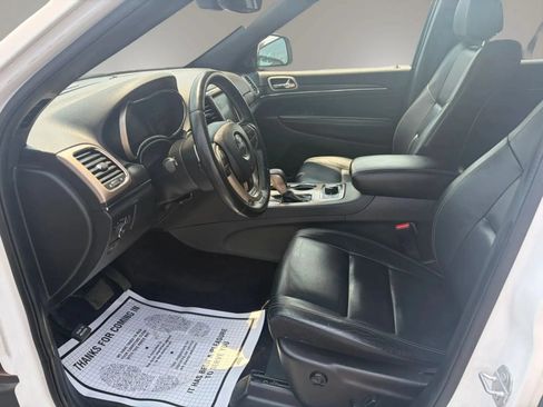 Used 2017 Jeep Grand Cherokee Limited AWD/4WD image 24