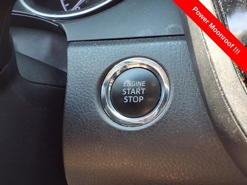 Used 2019 Toyota Camry SE w/ Convenience Package image 22