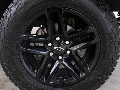 Used 2020 Chevrolet Silverado 1500 Custom Trail Boss w/ Custom Convenience Package image 30