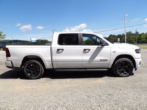New 2026 RAM 1500 Express AWD/4WD image 5