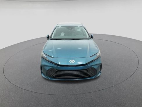 New 2025 Toyota Camry LE image 15