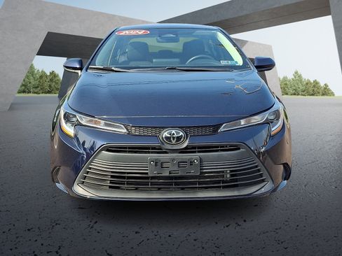 Certified 2024 Toyota Corolla LE FWD image 2