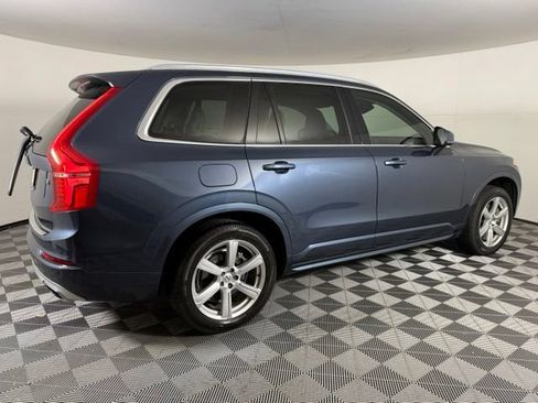 Used 2020 Volvo XC90 T6 Momentum w/ Protection Package Premier AWD/4WD image 7
