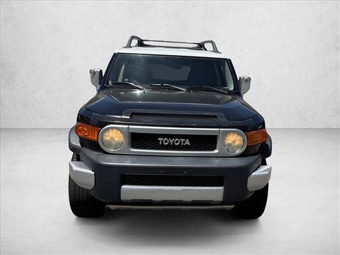 Used 2007 Toyota FJ Cruiser 4WD image 2