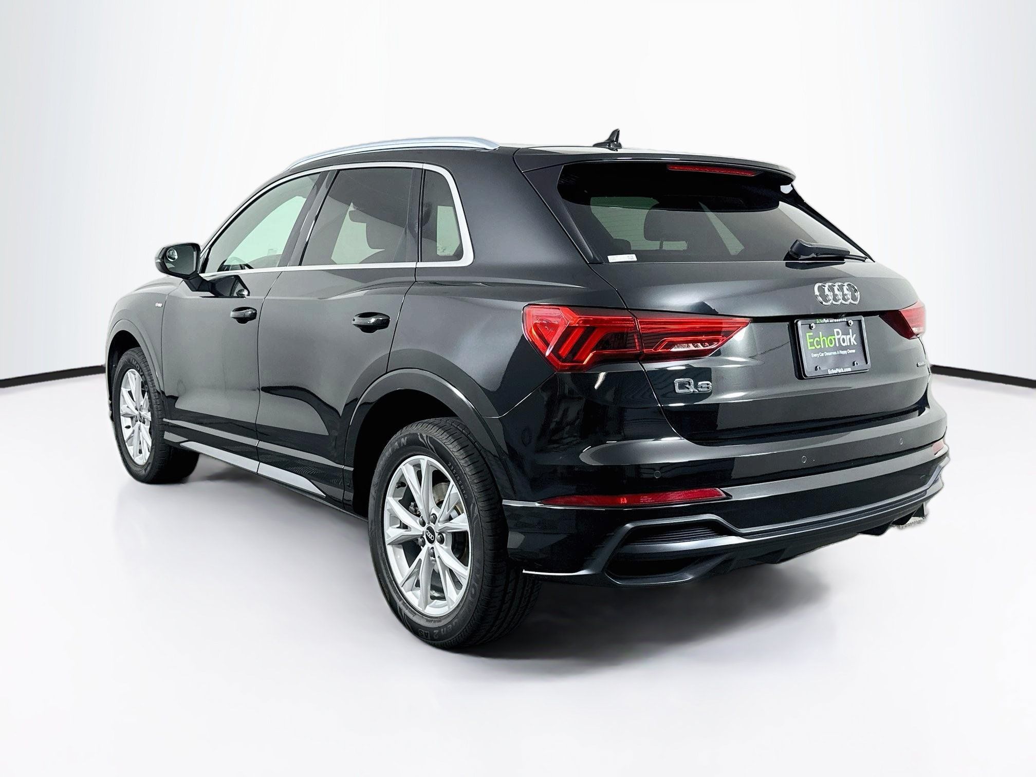 Used 2022 Audi Q3 2.0T Premium Plus w/ Premium Plus Package AWD/4WD image 5