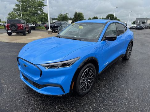 Used 2024 Ford Mustang Mach-E Premium image 9