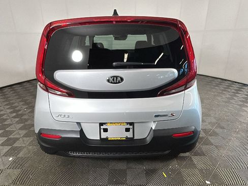 Used 2021 Kia Soul S FWD image 3