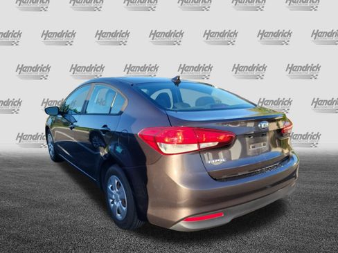 Used 2017 Kia Forte LX FWD image 8