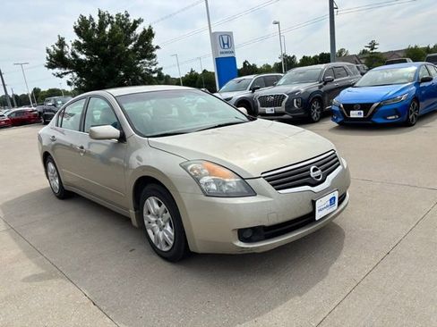 Used 2009 Nissan Altima 2.5 S FWD image 3
