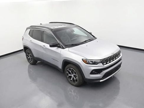 Used 2024 Jeep Compass Limited AWD/4WD image 14