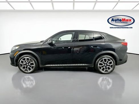 Used 2025 BMW X2 xDrive28i image 9