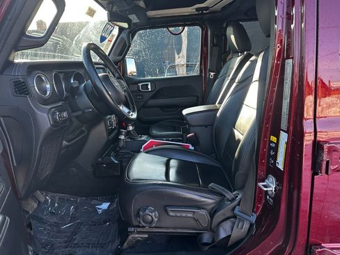 Used 2021 Jeep Gladiator Overland w/ Popular Equipment Package image 17