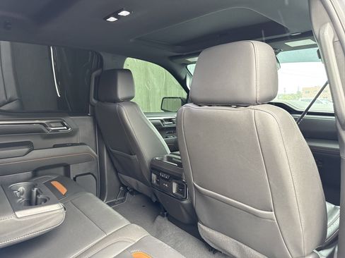 Used 2024 GMC Sierra 1500 AT4 w/ Technology Package image 38