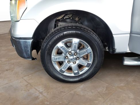 Used 2014 Ford F150 XLT w/ XLT Chrome Package RWD image 26
