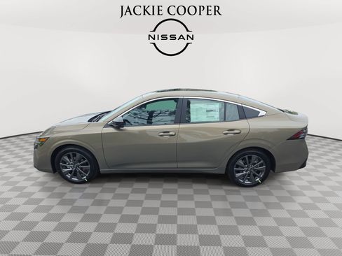 New 2026 Nissan Sentra SL w/ Floor Mat Package FWD image 8
