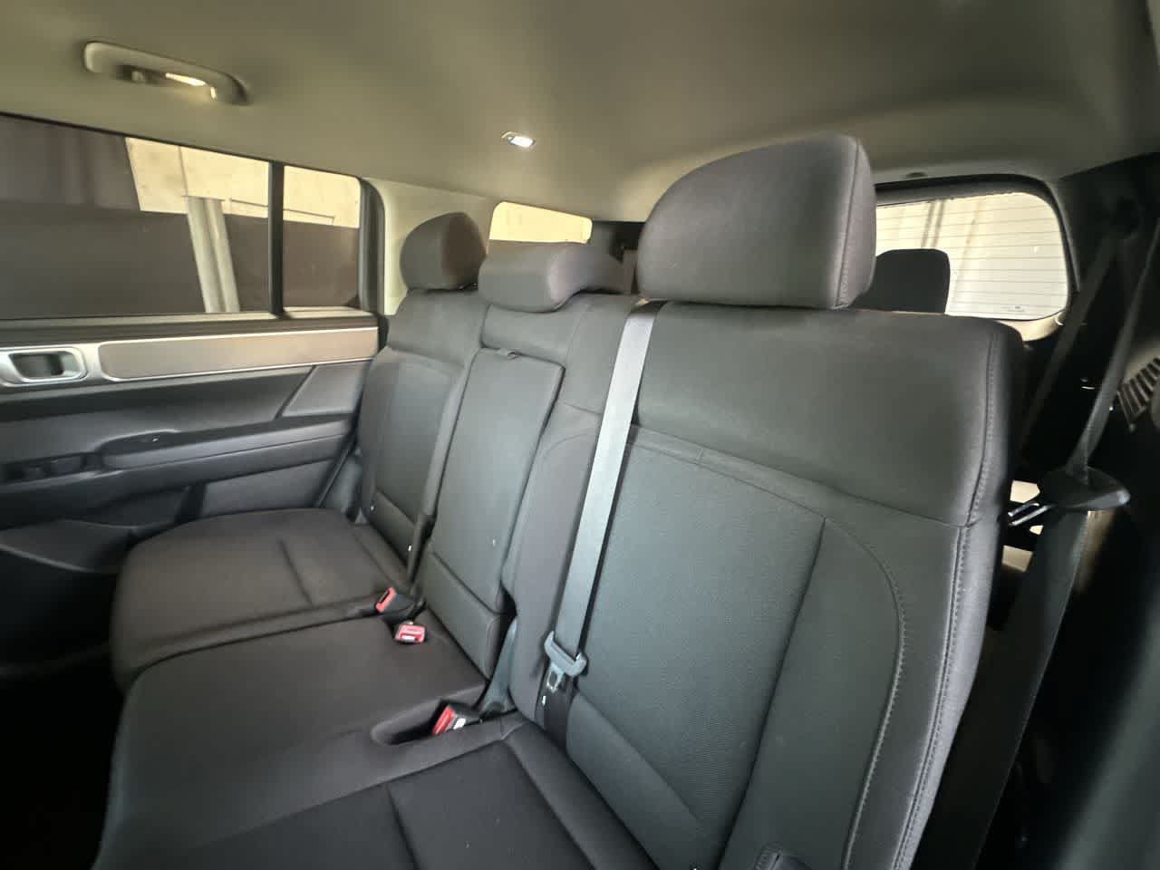 Used 2026 Hyundai Santa Fe SE FWD image 22