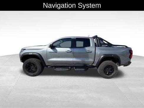 Certified 2025 Chevrolet Colorado ZR2 w/ Midnight Edition AWD/4WD image 4