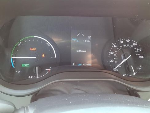 Certified 2021 Toyota Sienna XLE image 13