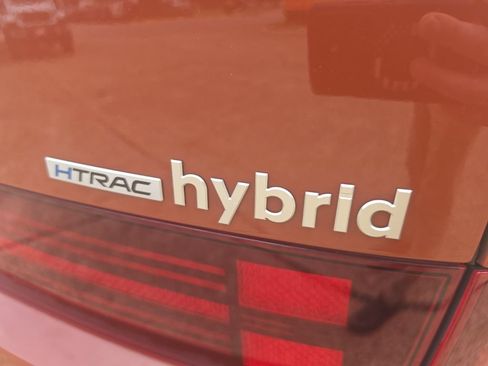 Used 2024 Hyundai Santa Fe Limited AWD/4WD image 16