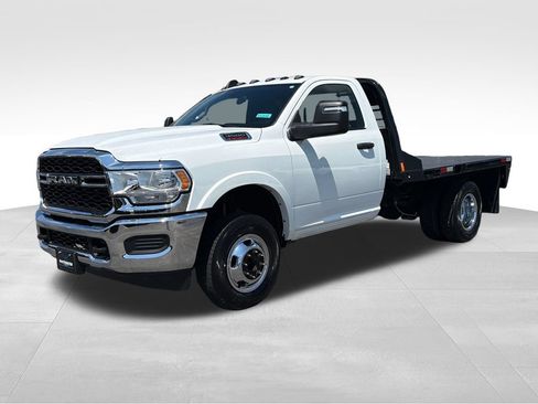 Used 2024 RAM 3500 Tradesman AWD/4WD image 2