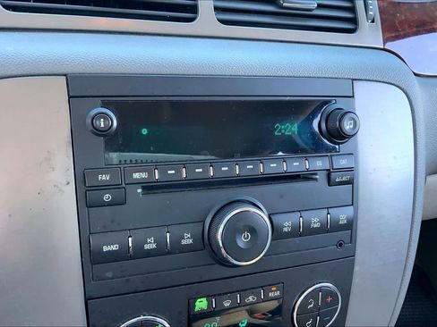 Used 2013 GMC Yukon XL SLT image 30