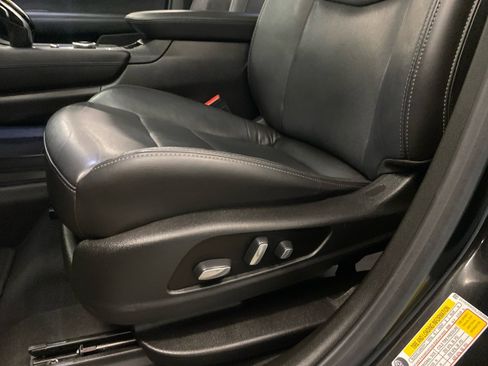 Used 2020 Cadillac XT6 Premium Luxury image 18