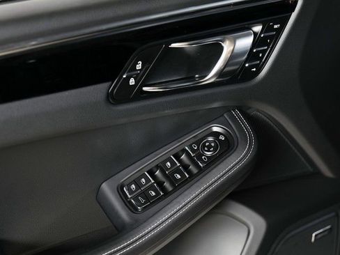 New 2025 Porsche Macan Turbo image 25