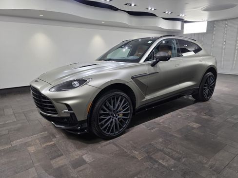 Used 2024 Aston Martin DBX 707 AWD/4WD image 27