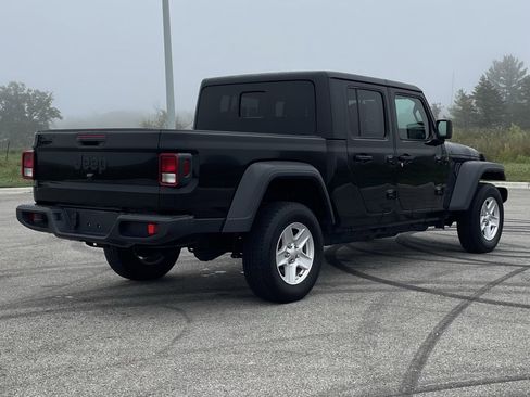 Used 2023 Jeep Gladiator Sport image 21
