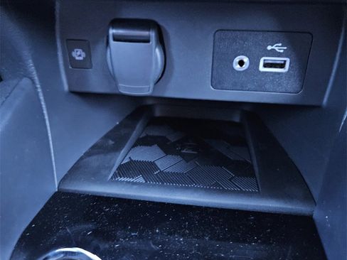 New 2025 Nissan Versa SV w/ Trunk Package image 15