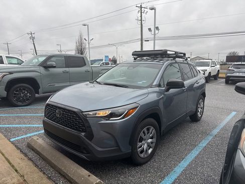 Used 2023 Toyota Corolla Cross L image 4