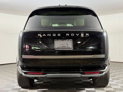 Used 2025 Land Rover Range Rover SE AWD/4WD image 7