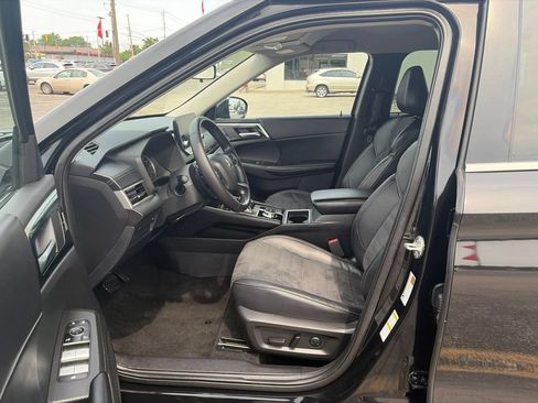 Used 2022 Mitsubishi Outlander SE AWD/4WD image 19