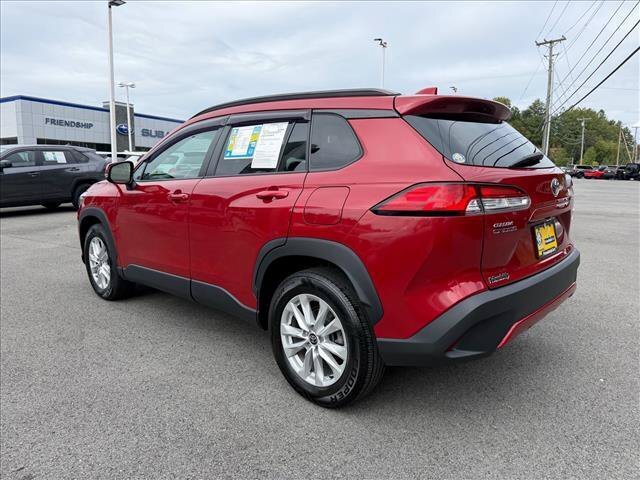 Used 2022 Toyota Corolla Cross LE w/ Moonroof Package AWD/4WD image 5
